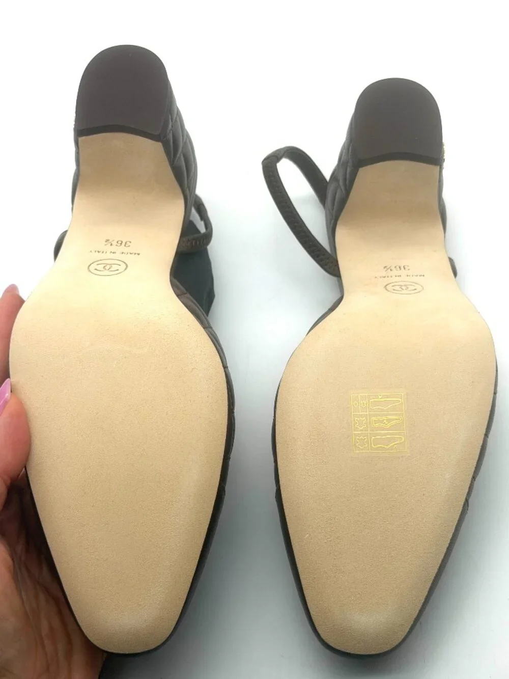 CHANEL 26B Coco Quilted Leather Mademoiselle Slingback Sandals Block Heels Pump